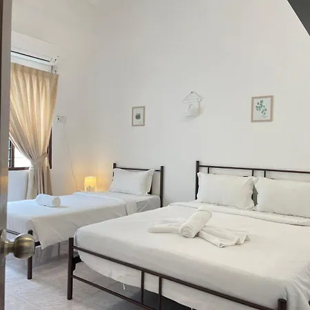 Comfort Semi D House, 1 Min To Town By Mr Homestay Teluk Intan Exterior photo
